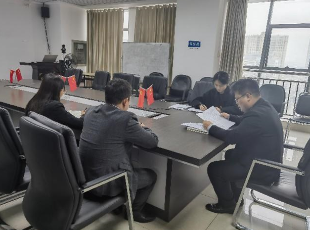 华夏保险文山中支党支部委员会开展一季度党员大会