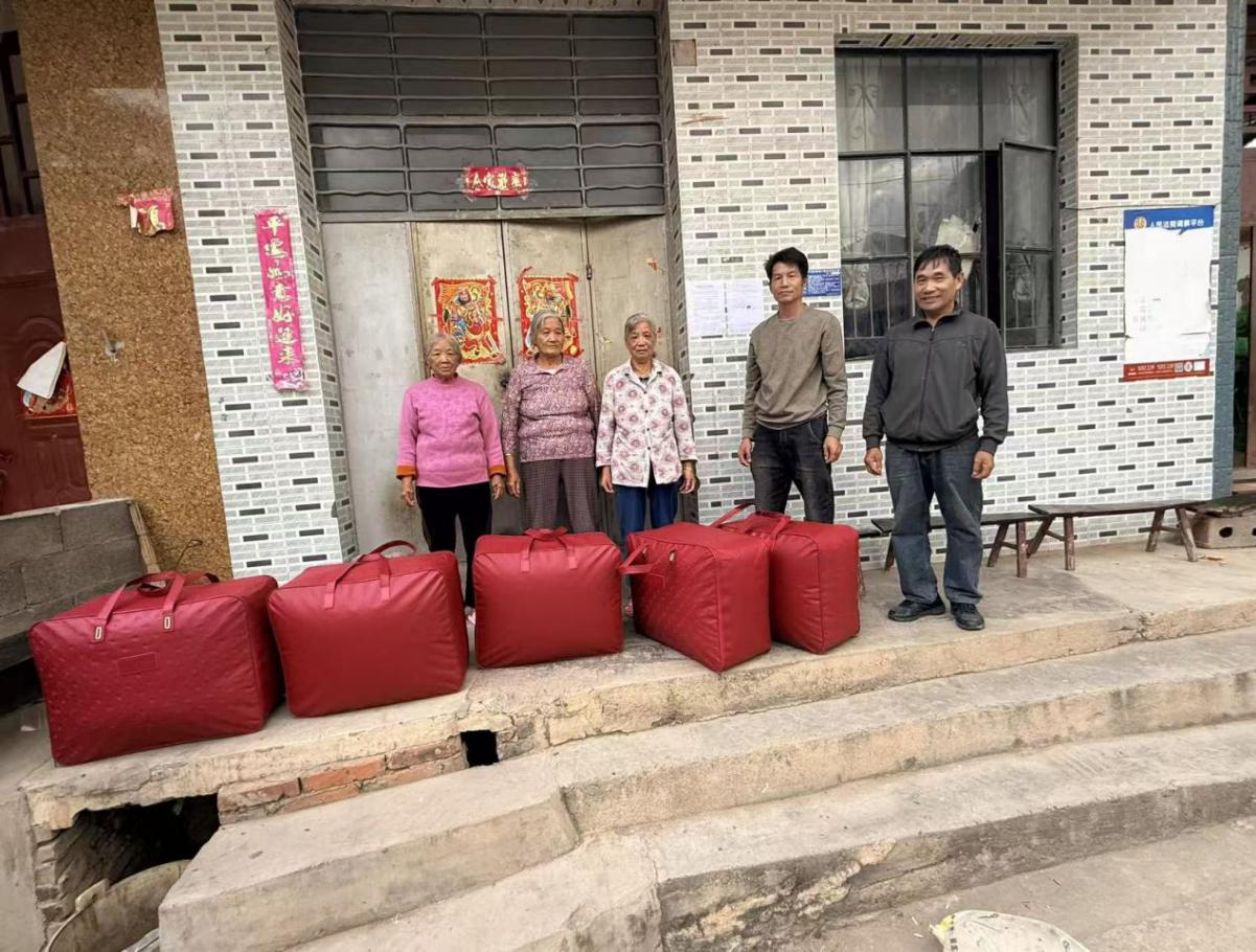 九九重阳暖人心·党群携手敬老情